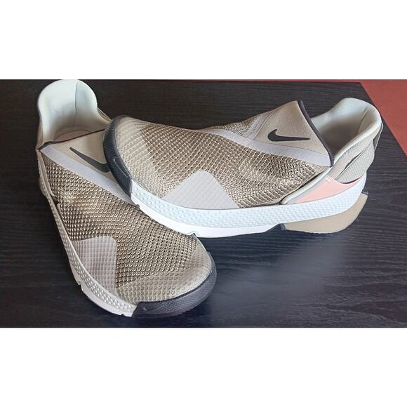 Nike Go FlyEase mens 6 womens 7.5 Light Army Green Summit White CW5883-300 - Picture 9 of 16